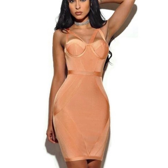 Miss Circle Peach Dress - Picture 1 of 5